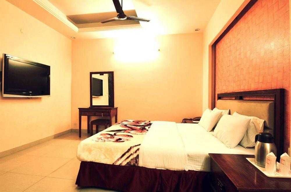 Hotel Sunrise Delhi  Extérieur photo