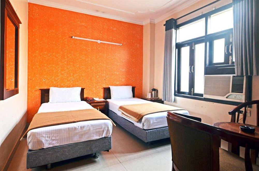 Hotel Sunrise Delhi  Extérieur photo
