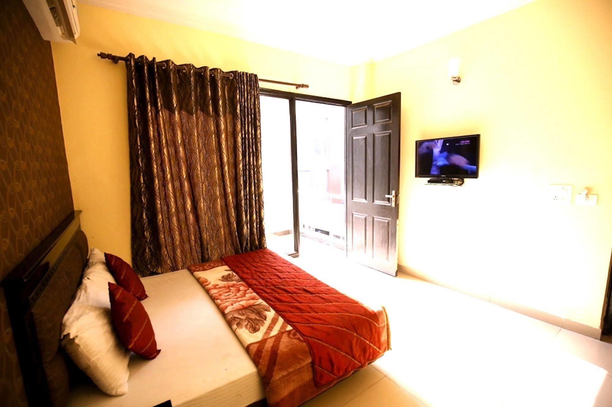 Hotel Sunrise Delhi  Extérieur photo